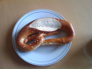 Leicht deformierte Brezel